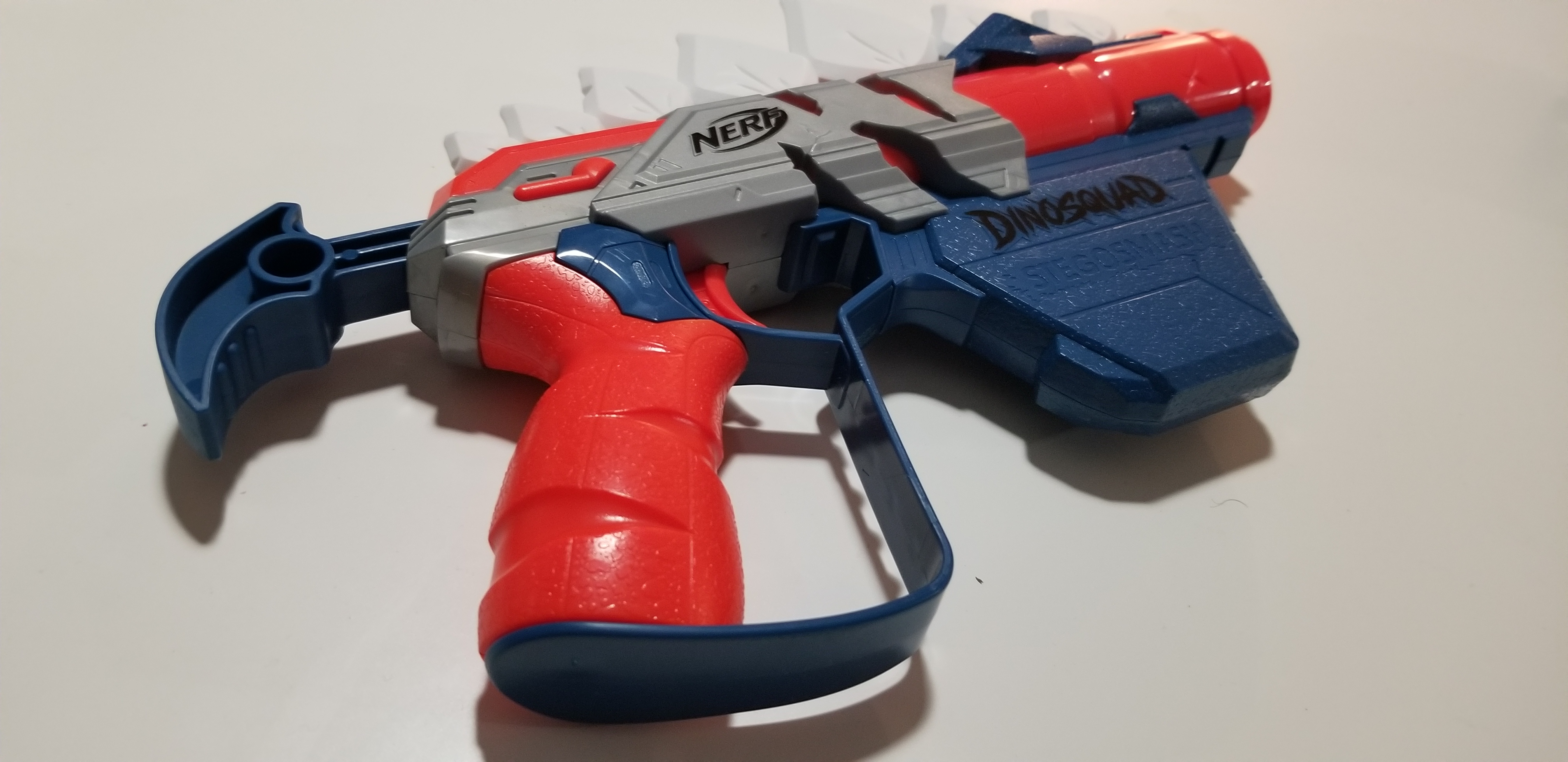 Nerf Halo Mangler Dart Blaster, Pull-Back Priming Handle, Includes